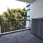 Premium Location In City Centre Sydney With Free Swimming Pool & Gym