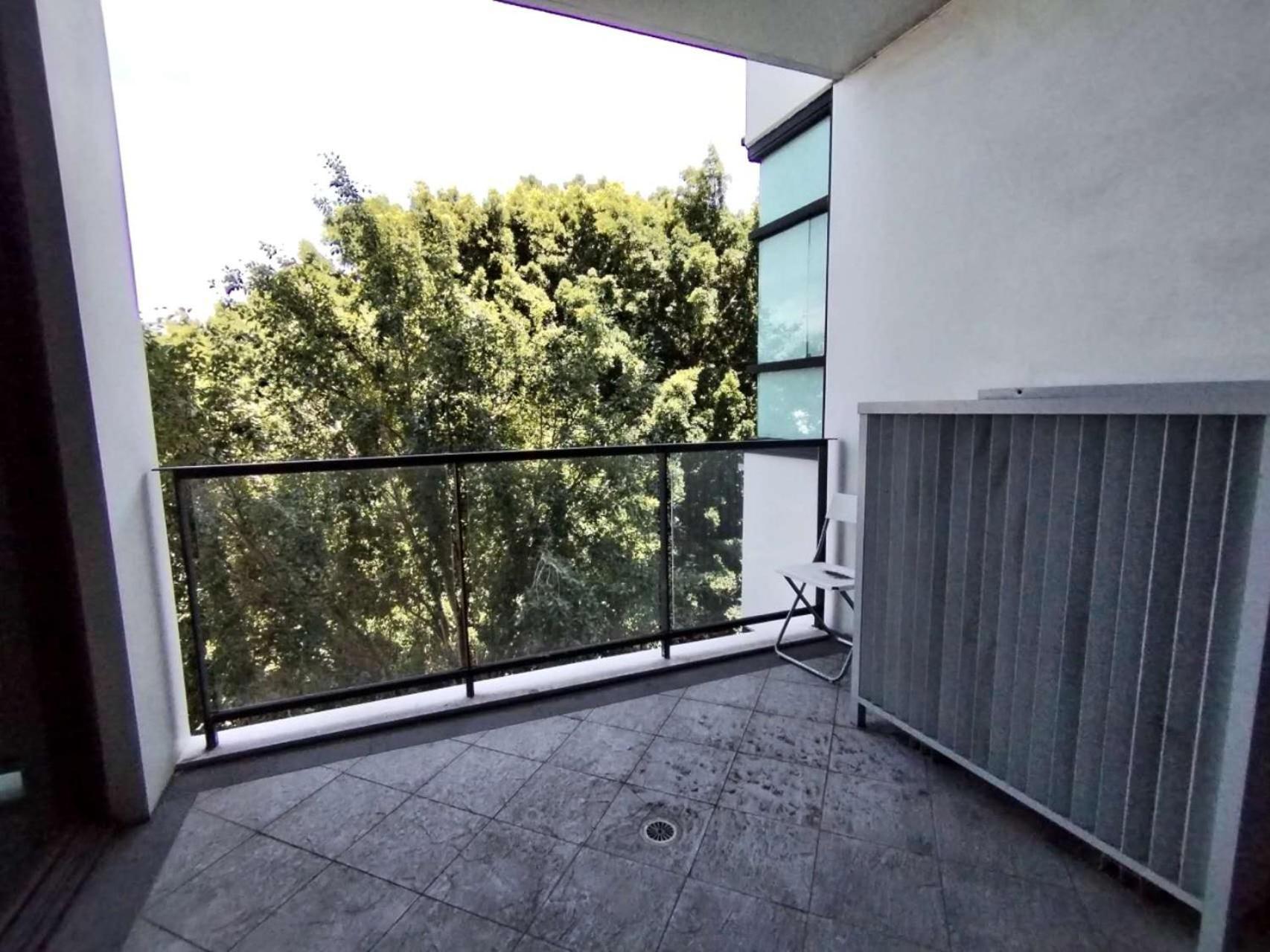 Premium Location In Centre With Free Swimming Pool & Gym * Sydney