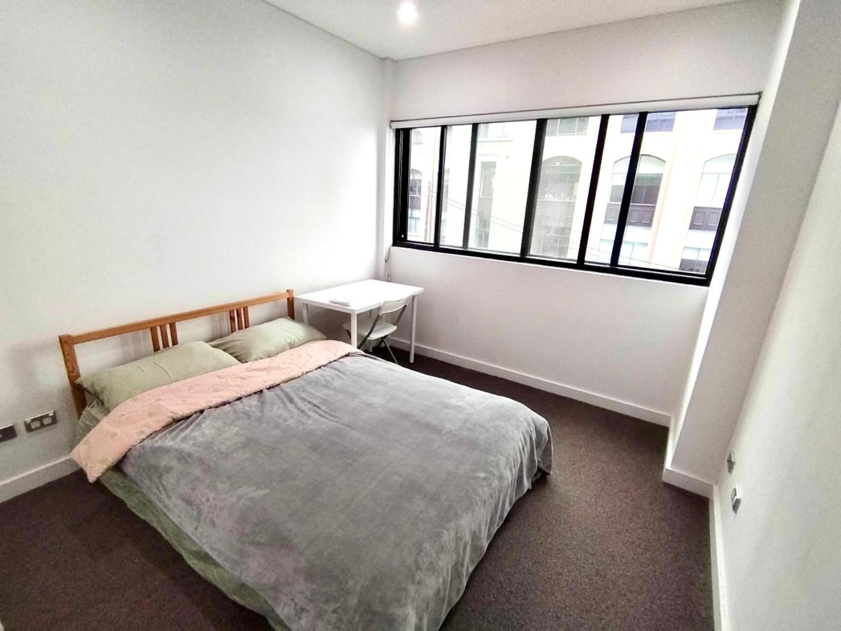 Homestay Premium Location In Centre With Free Swimming Pool & Gym *
